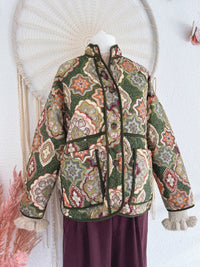 JACKE MIT MUSTER IN HERBSTLICHEN FARBEN - VERSCH. GRÖßEN