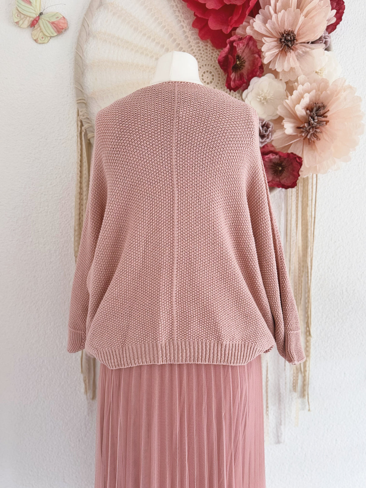 PLISSEEKLEID MIT TÜLL UND STRICKPULLOVER IN ROSA - ONE SIZE -