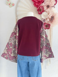 SWEATER MIT BROKATÄRMEL IN BORDEAUX - ONE SIZE -