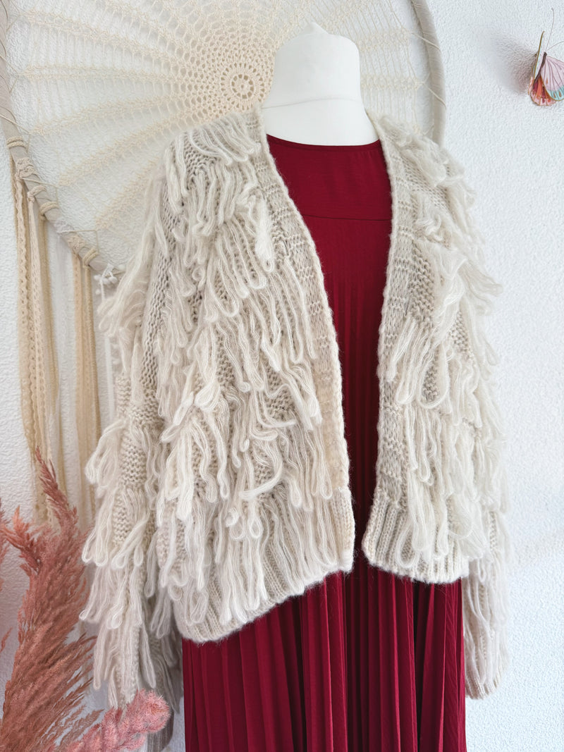 STRICKJACKE MIT FRANSEN IN BEIGE - ONE SIZE -