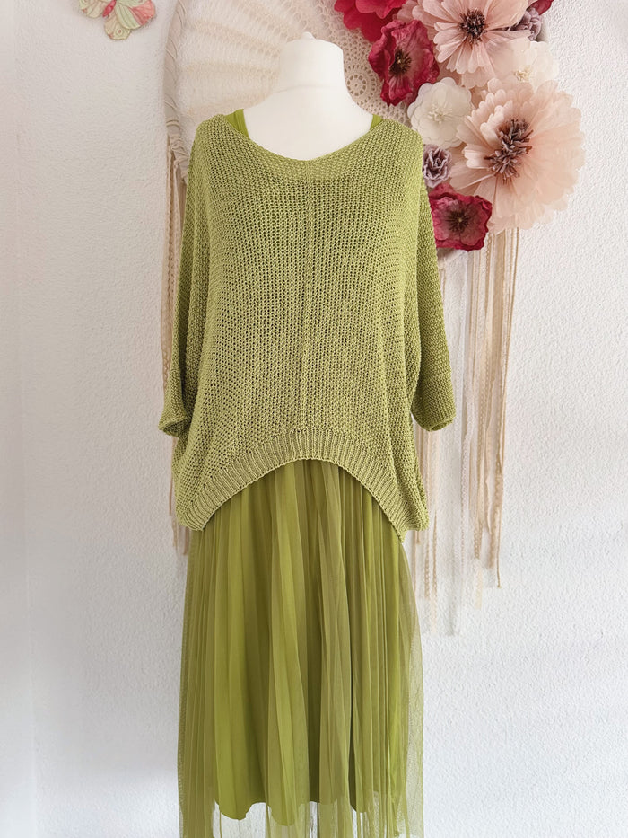 PLISSEEKLEID MIT TÜLL UND STRICKPULLOVER IN KIWI  - ONE SIZE -