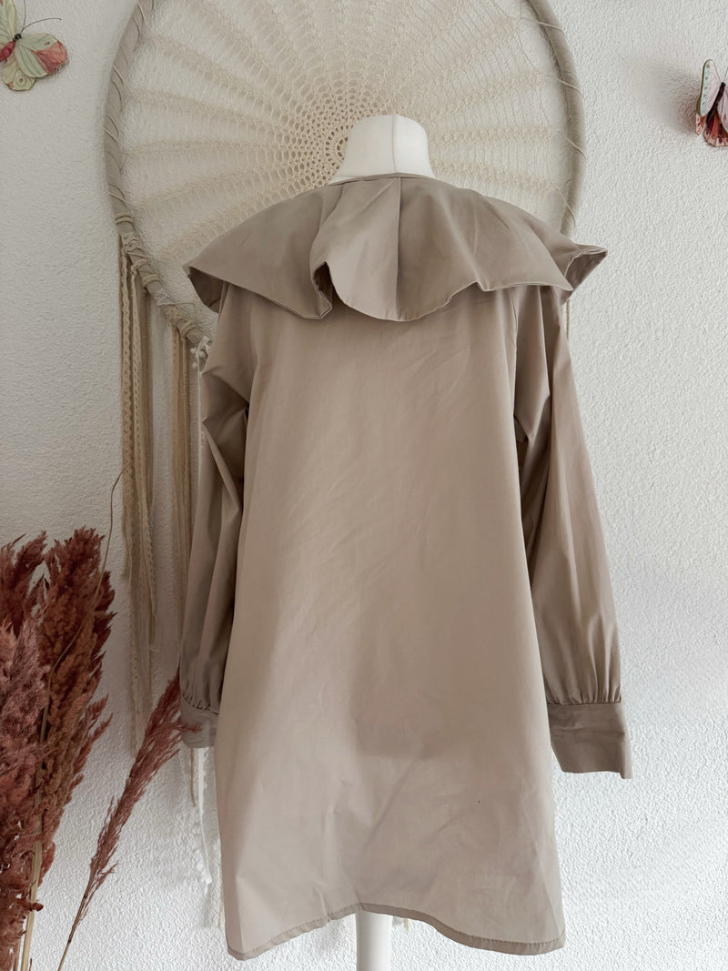 TUNIKA MIT OPULENTEM KRAGEN IN CREME - ONE SIZE -