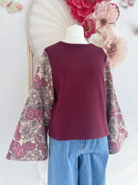 SWEATER MIT BROKATÄRMEL IN BORDEAUX - ONE SIZE -