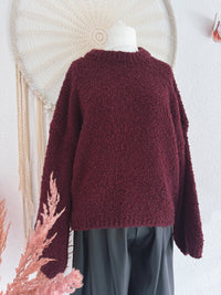 BOUCLÉ PULLOVER IN BORDEAUX - ONE SIZE -