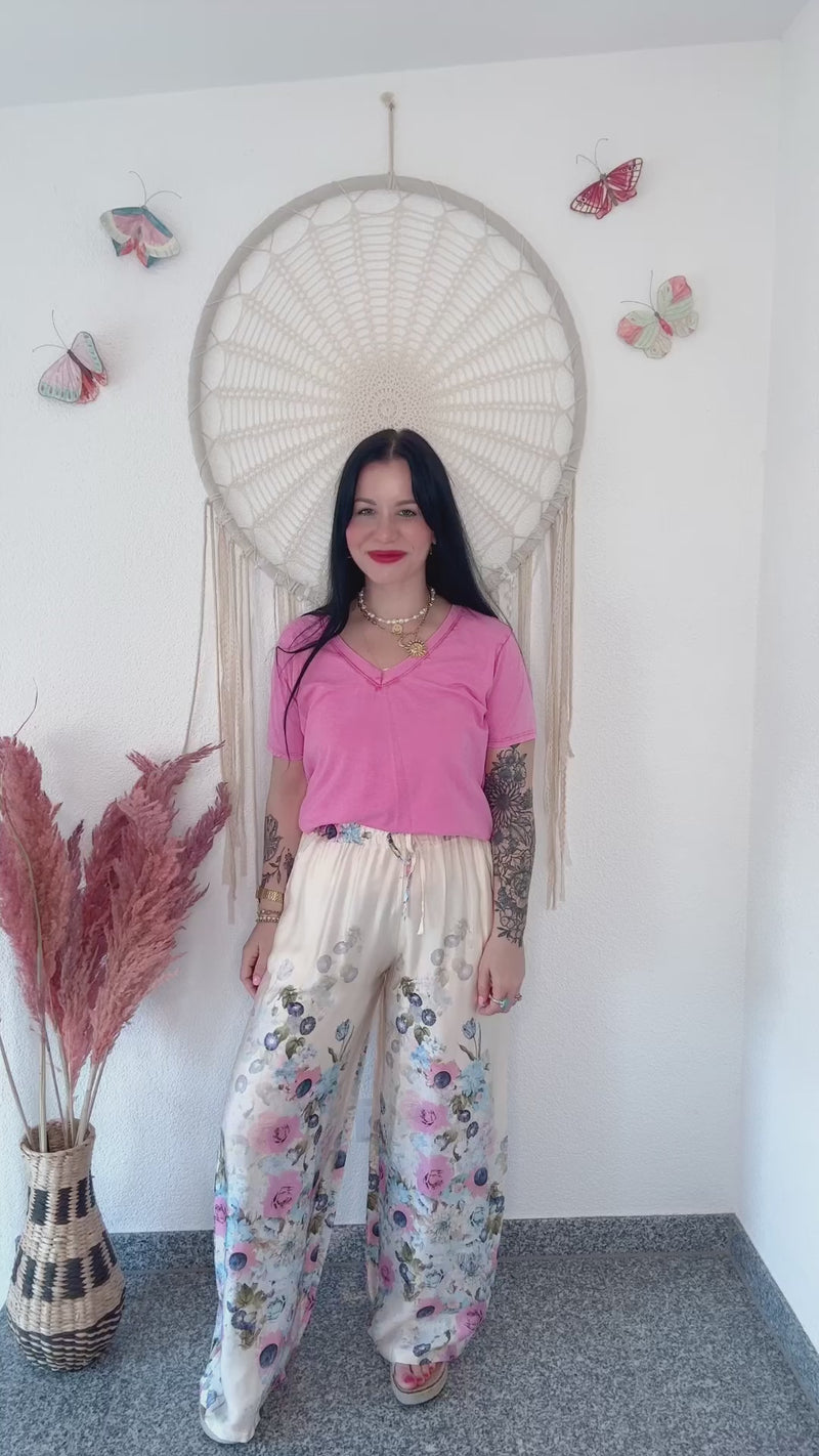 SATINHOSE MIT BLUMENPRINT IN ROSA - ONE SIZE