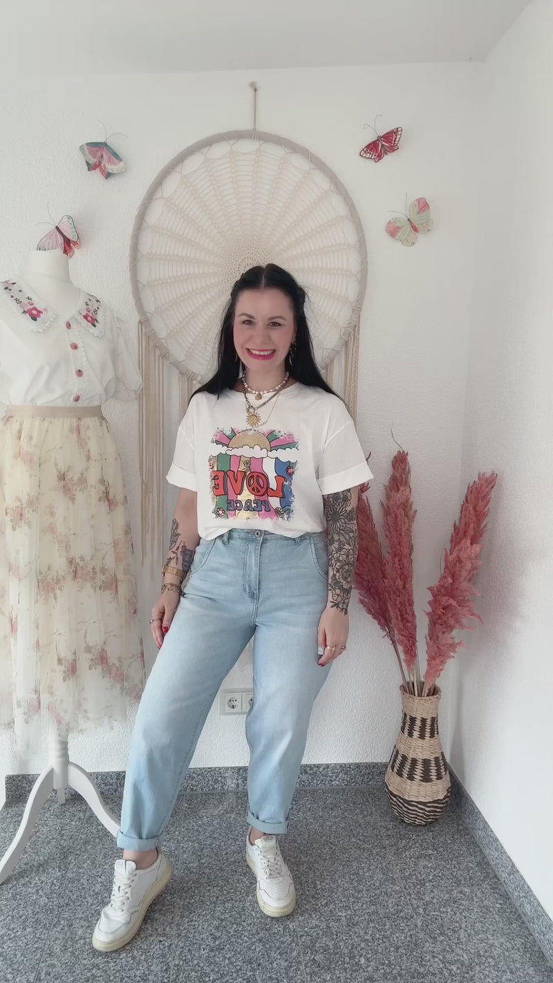 MOM JEANS MIT HELLER WASCHUNG - VERSCH. GRÖßEN