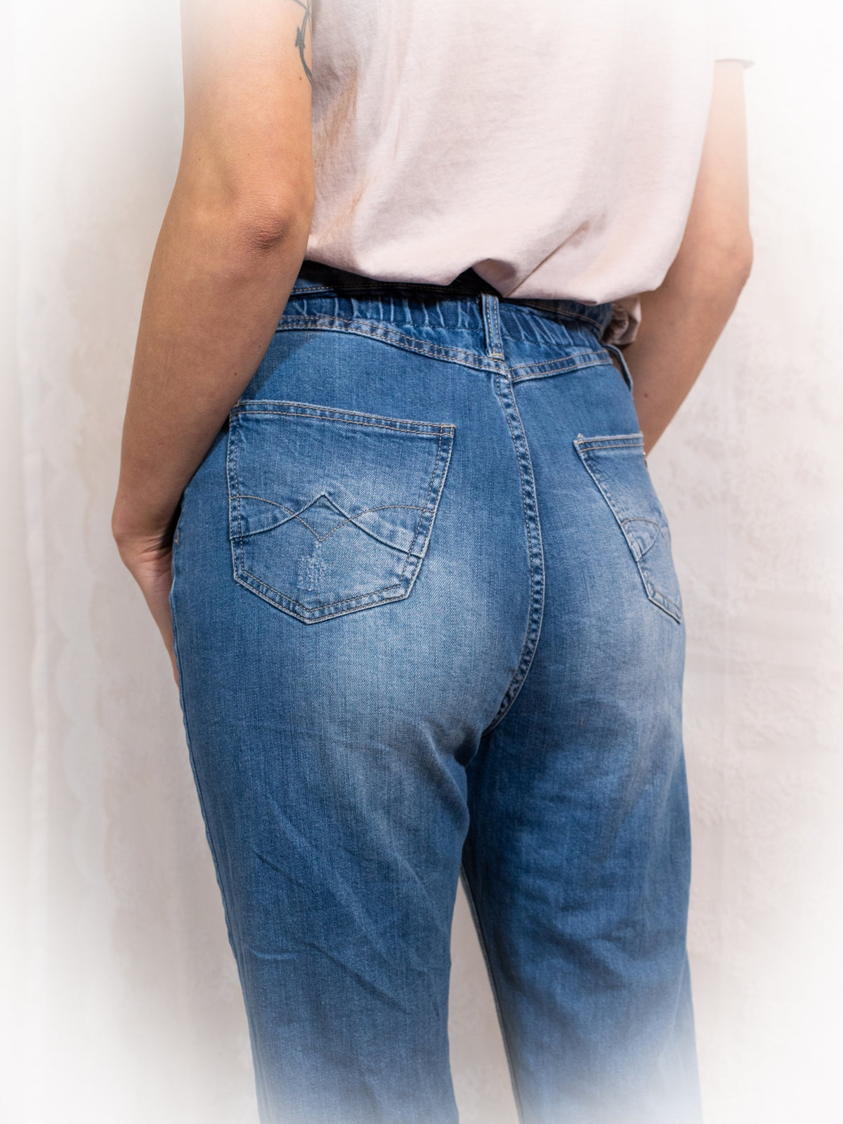 JEANS MIT GUMMIBUND  - VERSCH. GRÖßEN